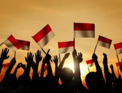 Puisi dan Pantun Bertema Kemerdekaan: Nyalakan Semangat Cinta Tanah Air